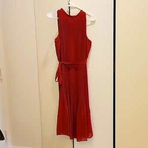 NWOT Burnt orange pleated midi dress